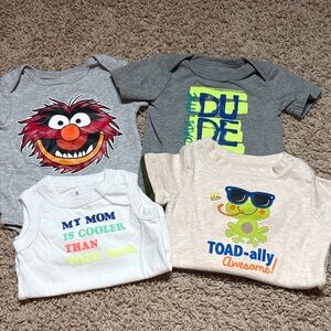 Circo Kids Bodysuits - Gray, White, Cream. Size 0-3 months